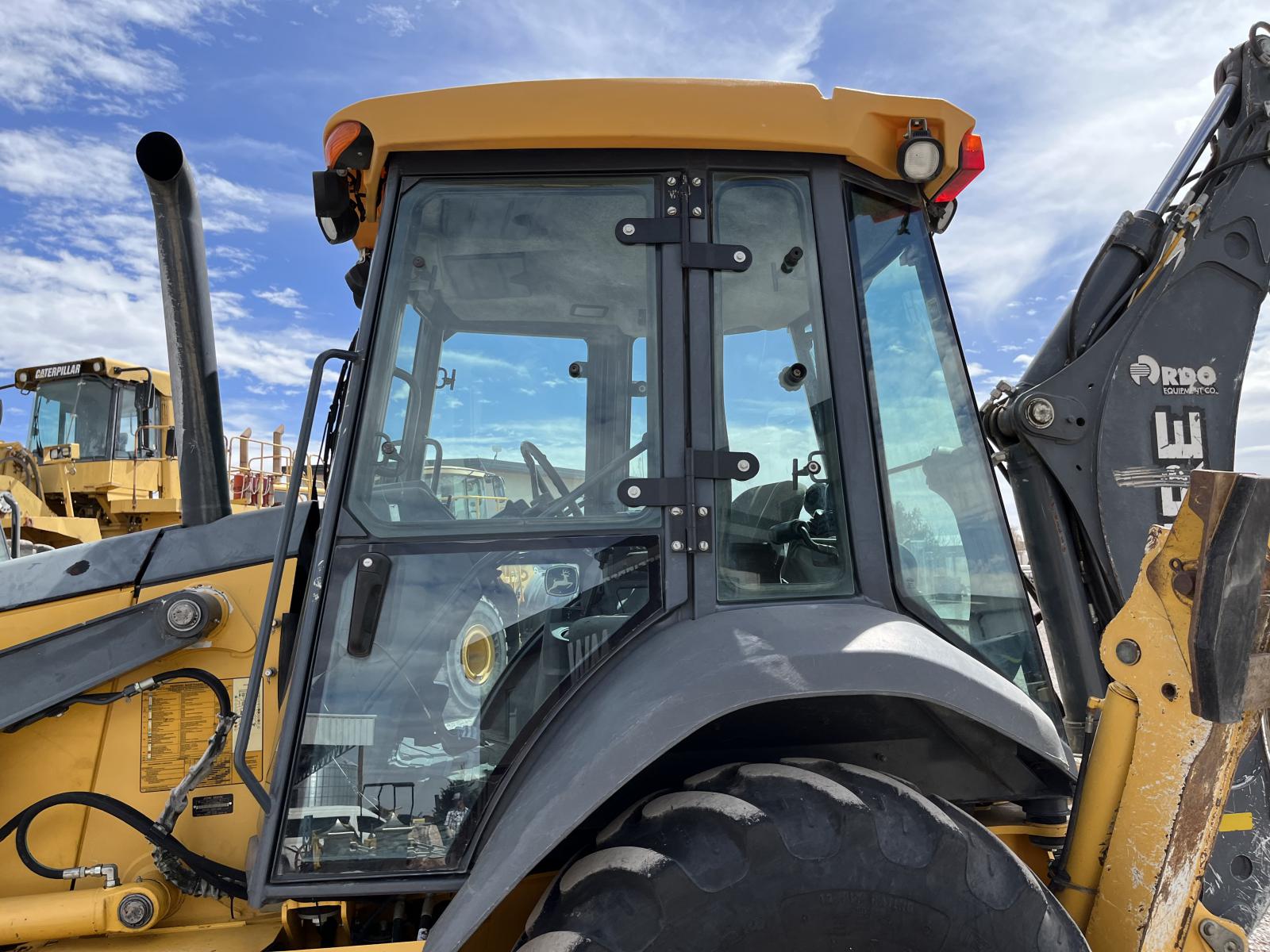 ./imagenes/INVOICE/2019/17364/RETROEXCAVADORA JOHN DEERE 310SK (48).JPG